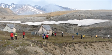 Kartlegger sårbare turistområder i Arktis med ny håndbok